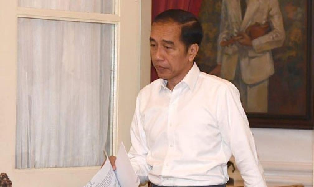 Wahai Para Menteri, Ada Kabar Jokowi Nggak Jadi Reshuffle Nih!