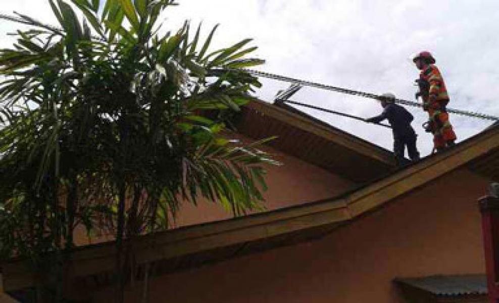 Api Nyaris Hanguskan Rumah Pensiunan PNS