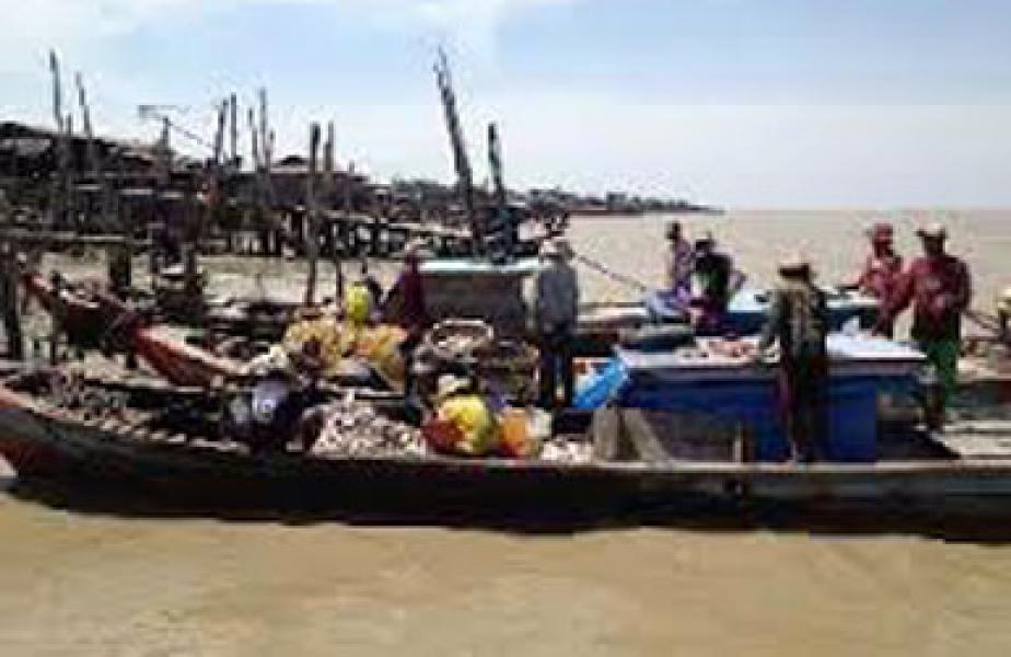 Desa Pulau Halang Belakang Ditinggal Penduduknya