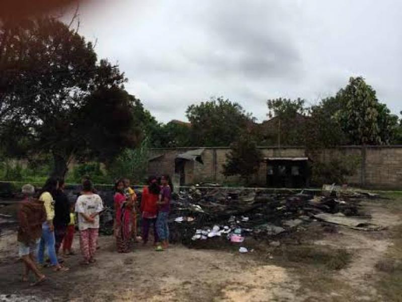 Diduga Gangguan Jiwa, Teti Bakar Rumah Orang Tuanya