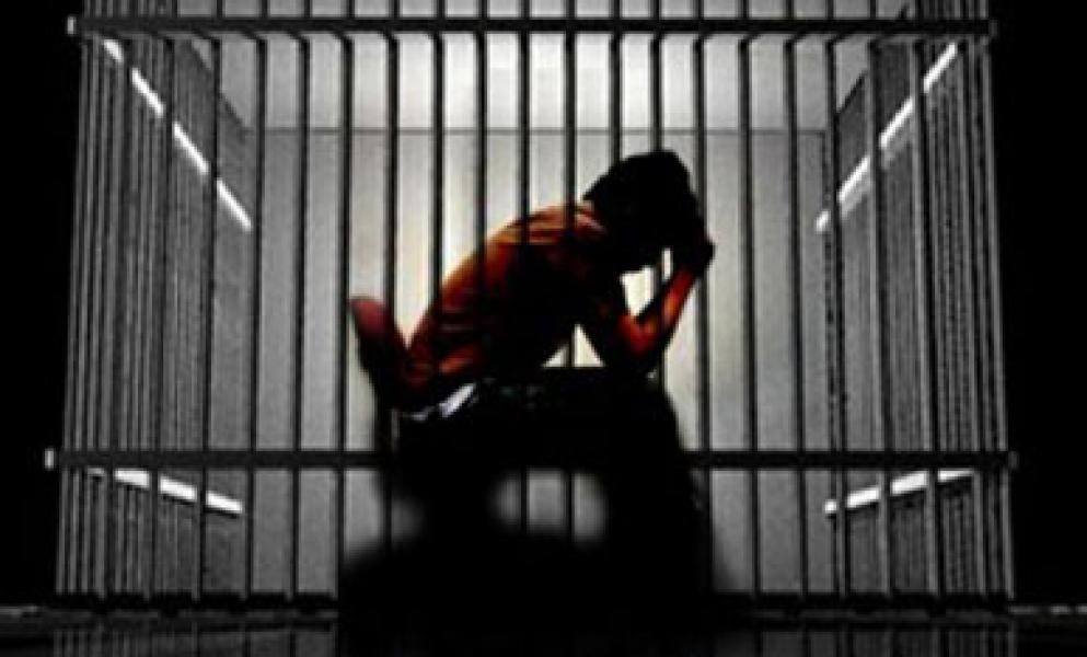 Diduga Stress, Tahanan Polres Meranti Nekat Makan Autan