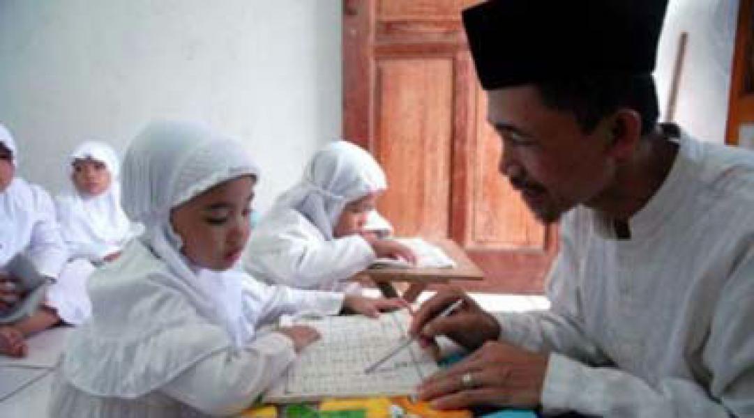 Honor Belum Dibayar, Guru Mengaji Mulai Khawatir