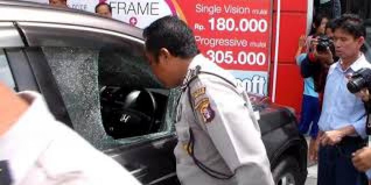 Kaca Honda CRV Dipecah, Uang Rp 2,5 Juta Melayang