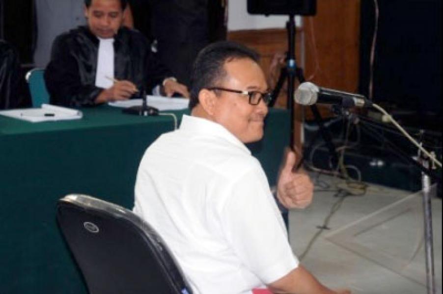 Mantan Gubernur Riau Terima Divonis 10 Tahun Penjara