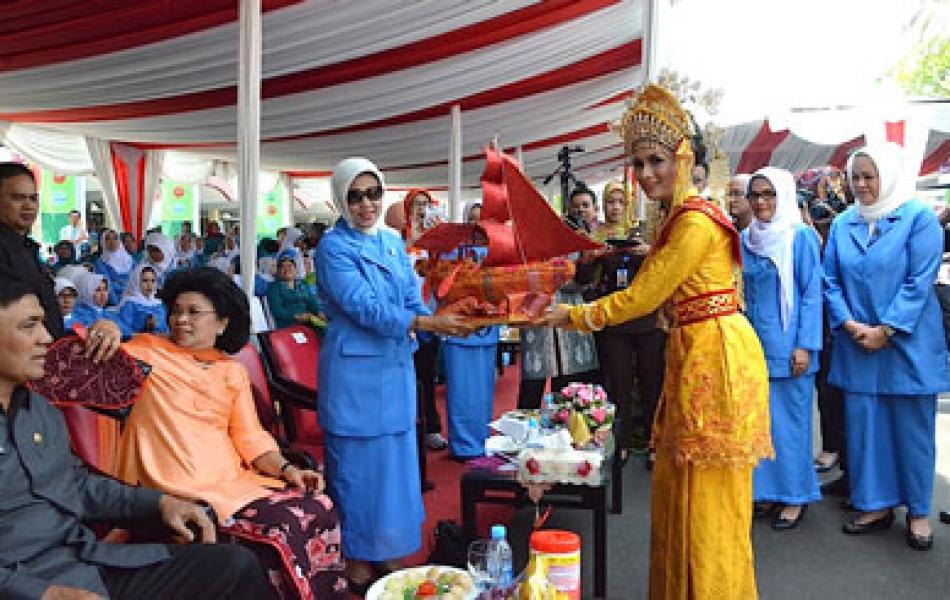 Mendagri Buka Jambore Kader TP PKK Nasional Tahun 2014