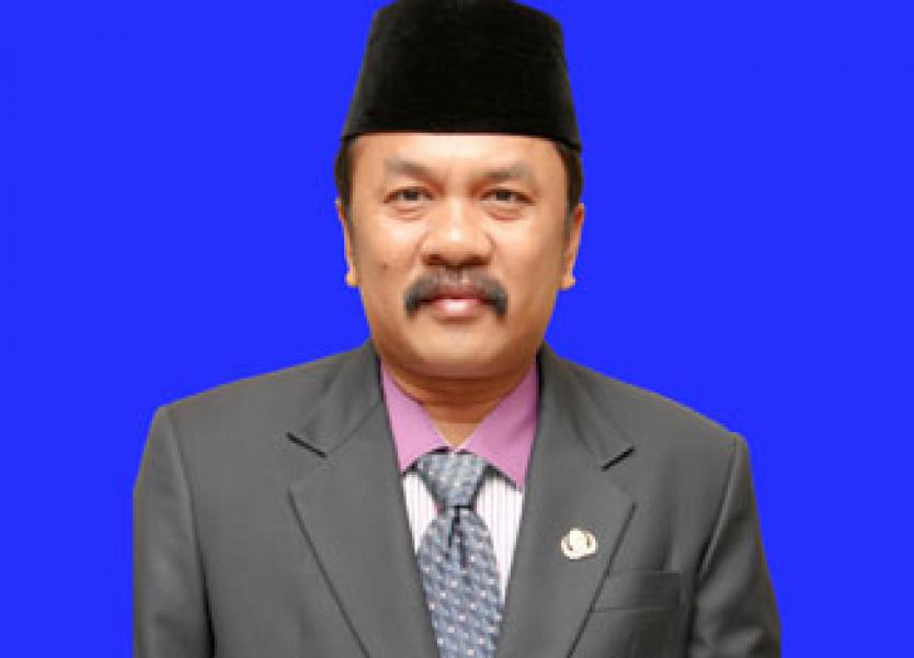 Pimpin Apel Pertama Usai Lebaran, Gubri Silaturrahmi dengan Pegawai