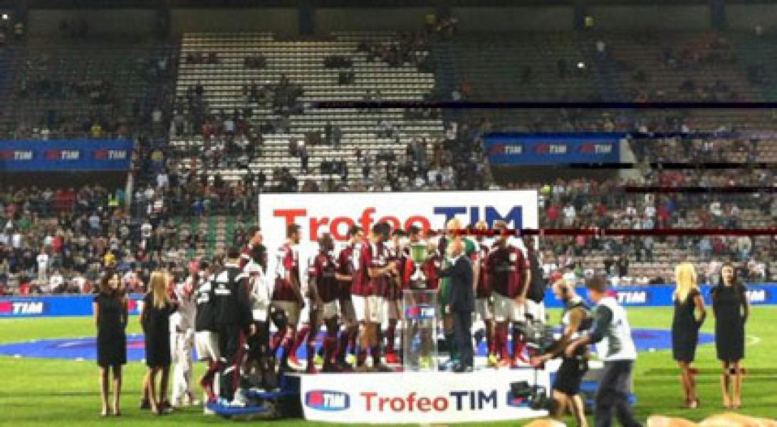 Sapu Bersih, Milan Jawara Trofeo Tim 2014