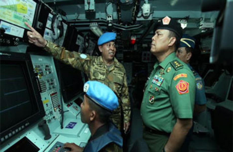 Asops Panglima TNI Inspeksi Kesiapan Satgas MTF TNI Konga XXVIII-H/UNIFIL