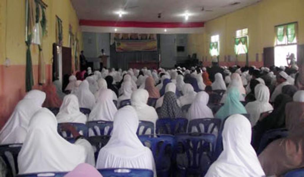 Bupati Rohil Buka Bimbingan Manasik Haji