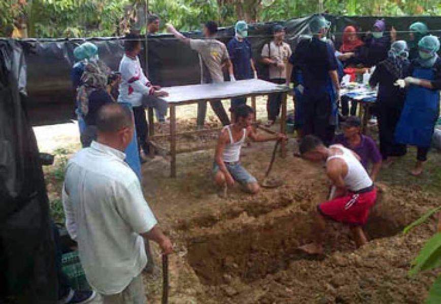 Cari Tahu Penyebab Kamatian, Makam Beni Indra Kembail Digali