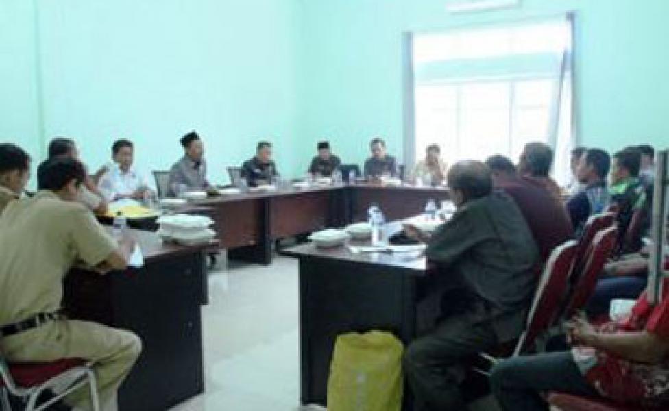 DPRD Meranti Gelar Pertemuan dengan Dishut Terkait Masalah Lahan Bakau