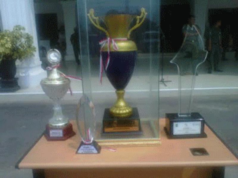 Kontingen Pacu Jalur Inhu Raih Juara Umum