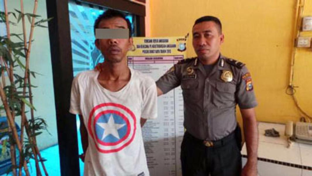 Pencuri Kloset di Pekanbaru Babak Belur Dihajar Massa
