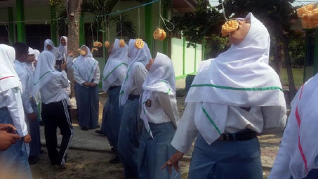 Peringati HUT RI ke 70, SMK Farmasi Ikasari Gelar Berbagai Lomba
