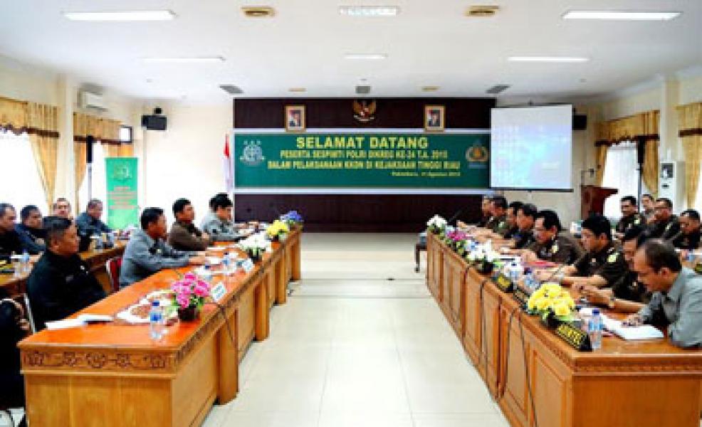 Peserta Sespimti Polri Laksanakan Kuliah Kerja Dalam Negeri Di Kejari Riau