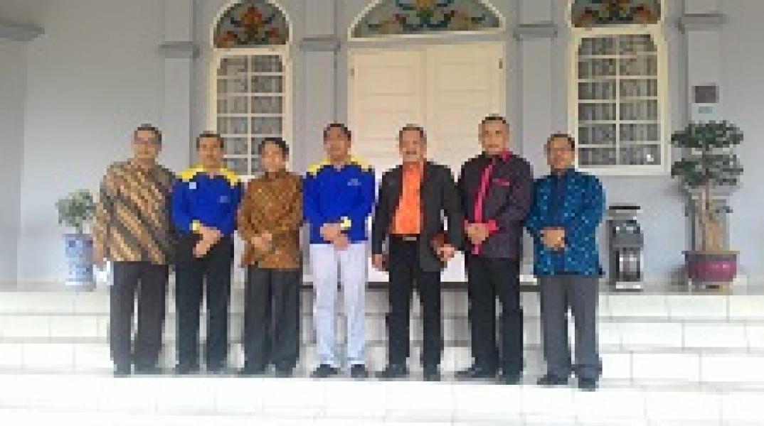 Dalam Rangka Silaturrahmi, Rektor Unilak Berkunjung ke Siak