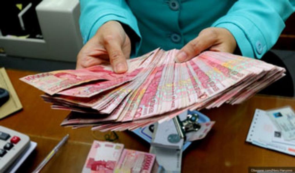 Rupiah Tembus Rp14 Ribu di Pasar NDF