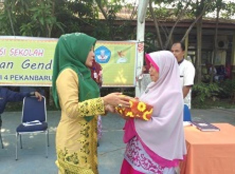 SMAN 4 Gelar Pelepasan Guru Berangkat Haji