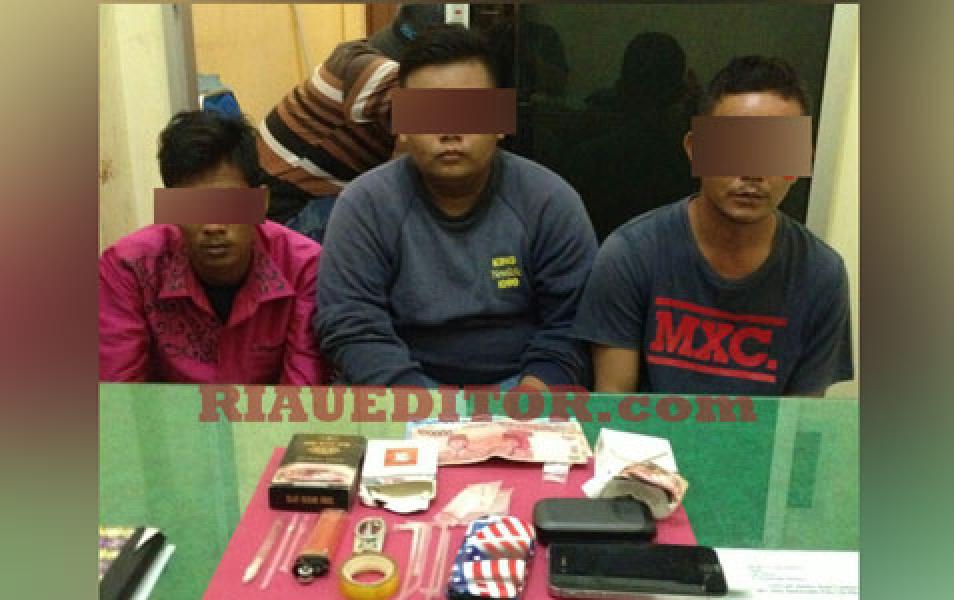 1 PNS dan 2 Honorer Pemkab Pelalawan Ditangkap Polisi Saat Transaksi Sabu-sabu