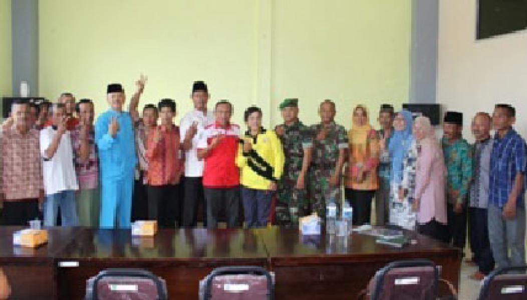 Anggota Kodim 0303/Bks Hadiri Pertemuan Akseptor KB Kes Pria