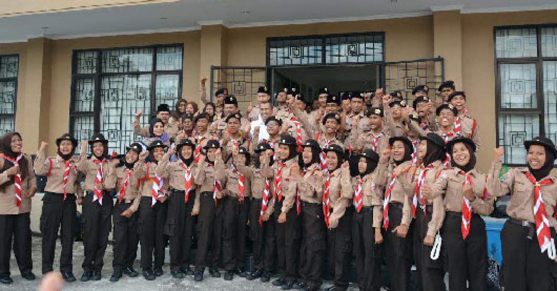 Bupati Syamsuar Lepas Keberangkatan Peserta Jambore dan Panduan Suara