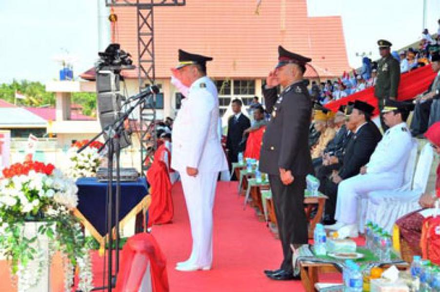 Bupati Yopi Irup Upacara Peringatan HUT RI ke-71 di Inhu