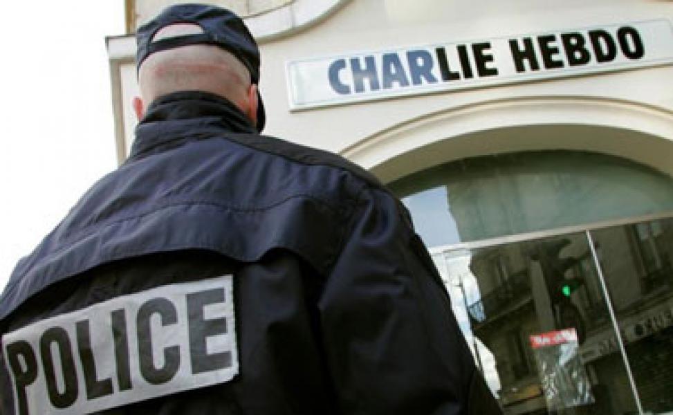 Charlie Hebdo Gambarkan Muslim Tanpa Busana
