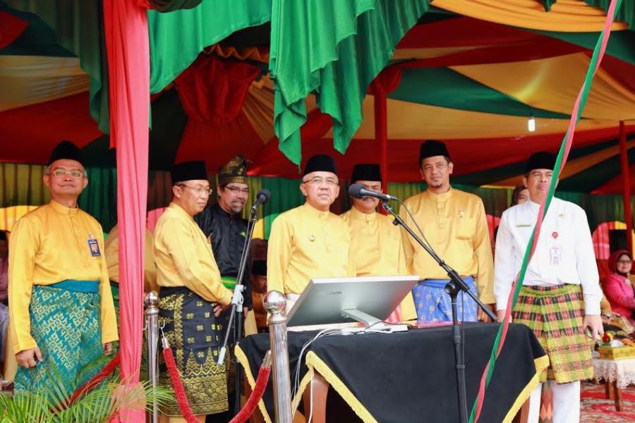 Hari Jadi Ke-59 Riau, Gubri Launching Sistem Informasi dan Layanan Publik Berbasiskan e-Government