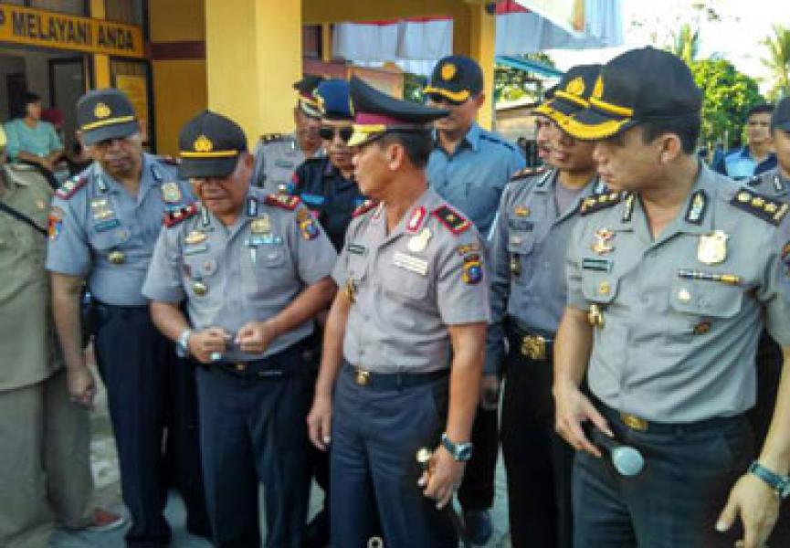 Kapolda Riau Jemput 73 Senpi Rakitan Yang Diserahkan Warga Batang Cenaku