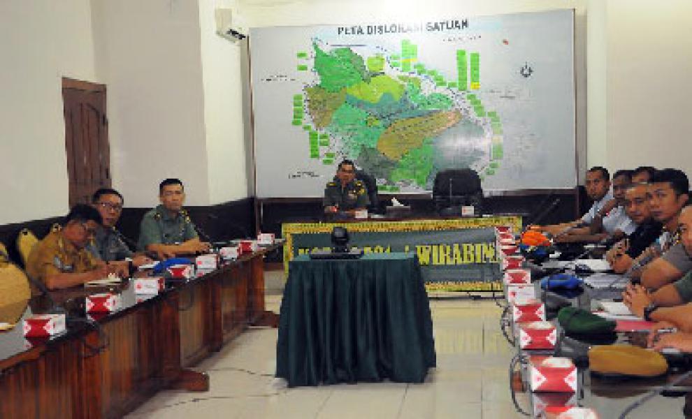 Kasipers Korem 031/Wirabima Pimpin Rapat Persiapan Upacara HUT RI ke 71