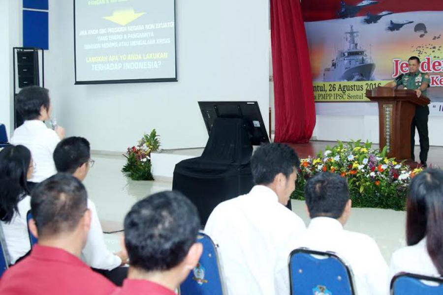 Panglima TNI: Pemuda Harus Menjadi Pemersatu Bangsa