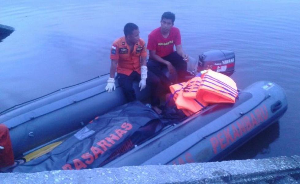 Pekerja Pengecatan Jembatan Siak III yang Tenggelam di Sungai Siak Ditemukan