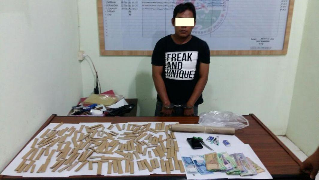 Pengedar Ganja di Rengat Ditangkap, Ratusan Paket Ganja Diamankan.