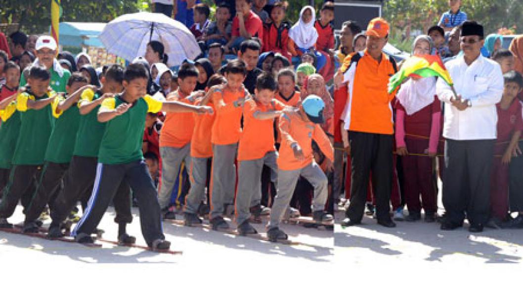 Plt Sekda Buka Lomba Permainan Rakyat Bengkalis di Lapangan Pasir Andam Dewi