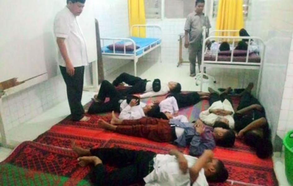 Ratusan Santri di Pondok Pasantren Al-Majidiyah Rohil Keracunan Makanan