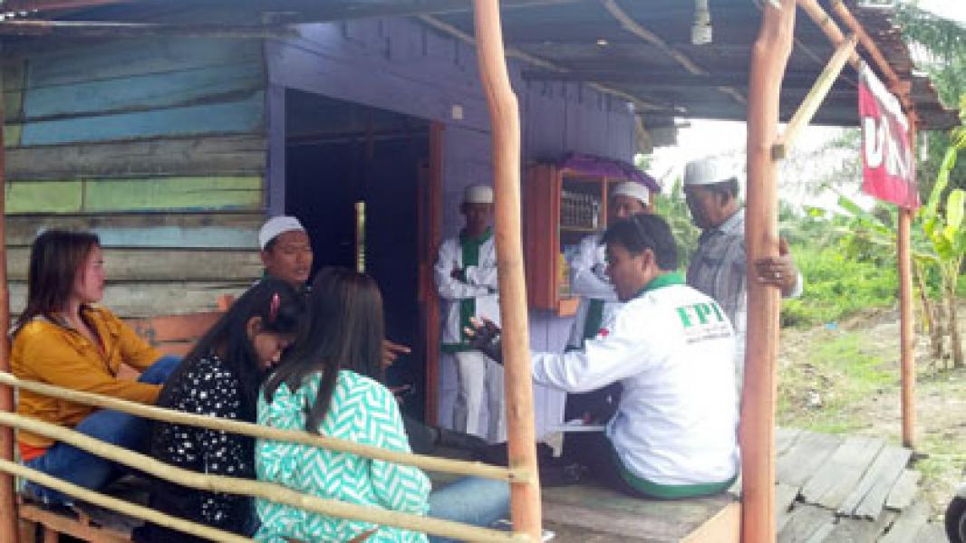 Selain Miras, FPI Pelalawan Temukan 2 Remaja Putri Diduga Korban Human Trafficking