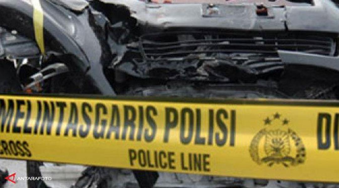 Toyota Yaris Seruduk Truk, 3 Tewas dan 1 Orang Luka Berat di Minas Barat