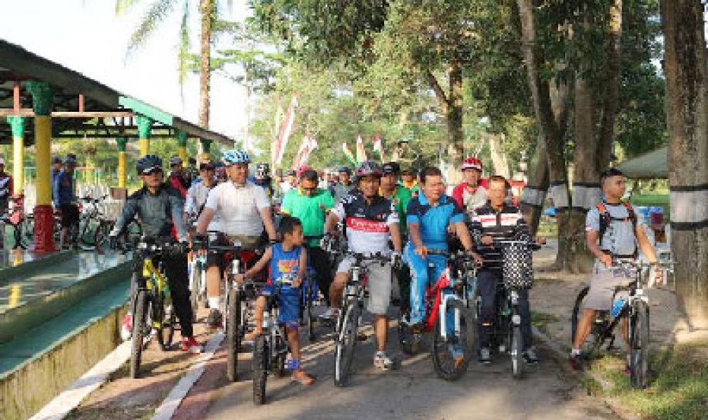 Yonif 132/Bima Sakti Gelar Halal Bihalal Gowes Community 2016