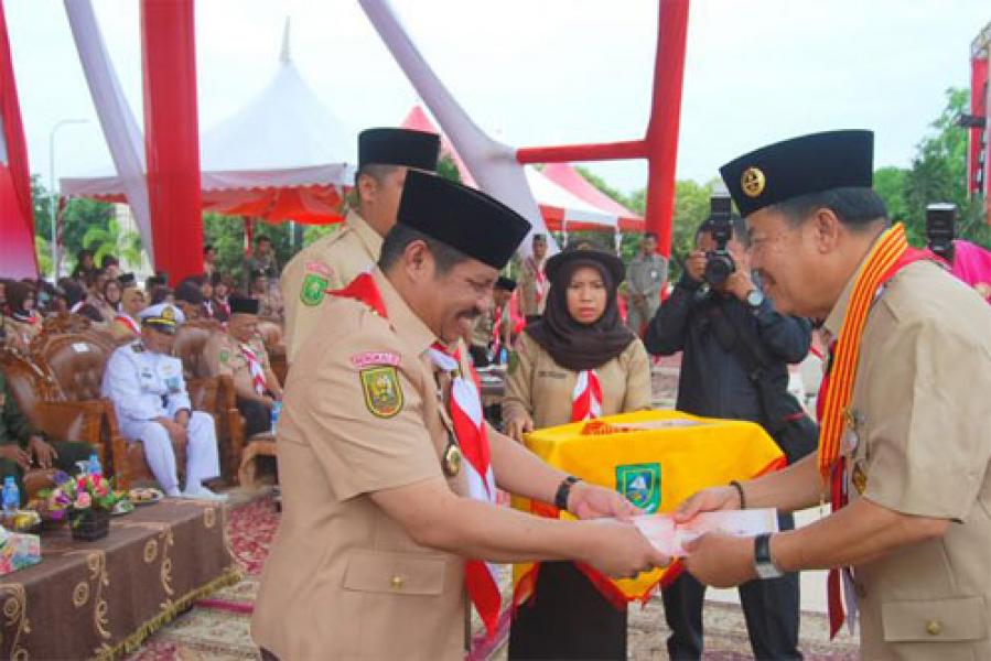 Bupati Bengkalis Pembina Upacara Hari Pramuka Ke- 56 Tahun 2017