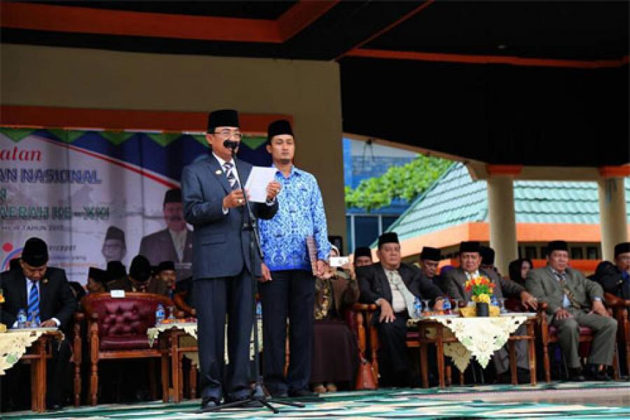 Bupati HM Wardan Pimpin Upacara Hardiknas, Ini Pesan Mendikbud