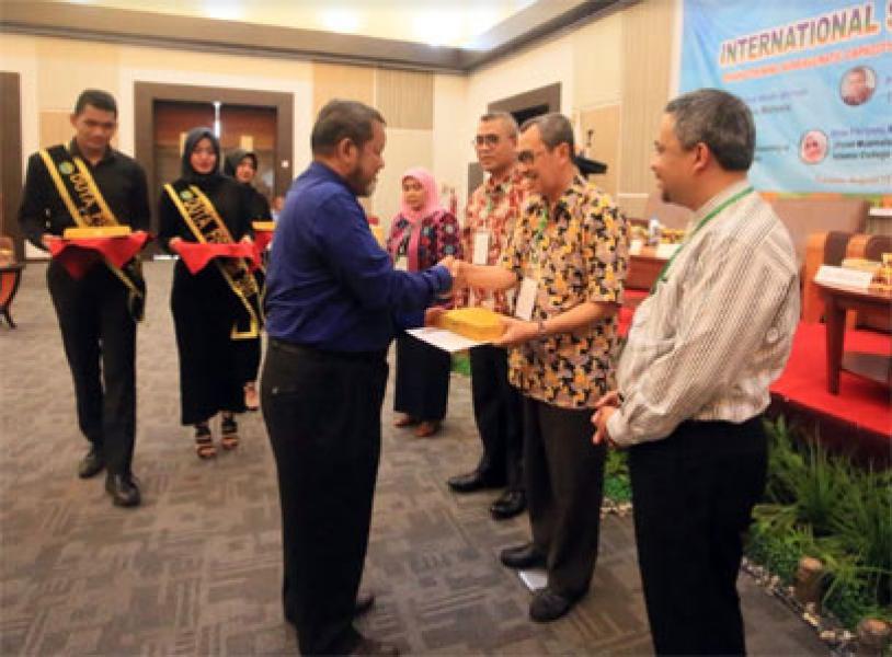 Bupati Siak Jadi Moderator Seminar Internasional yang Ditaja IAPA