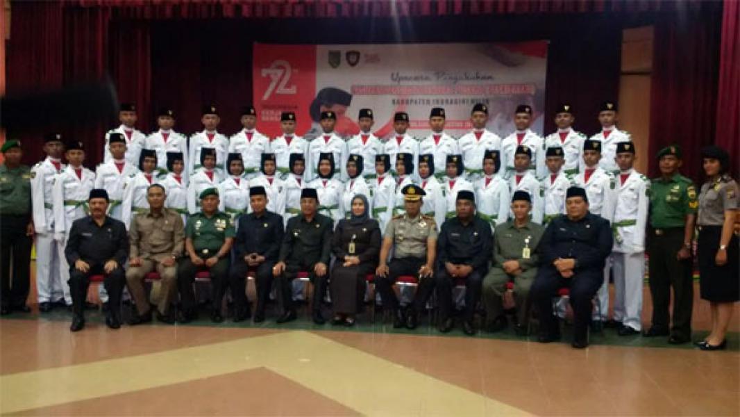 Bupati Wardan Kukuhkan 33 Calon Paskibra Inhil
