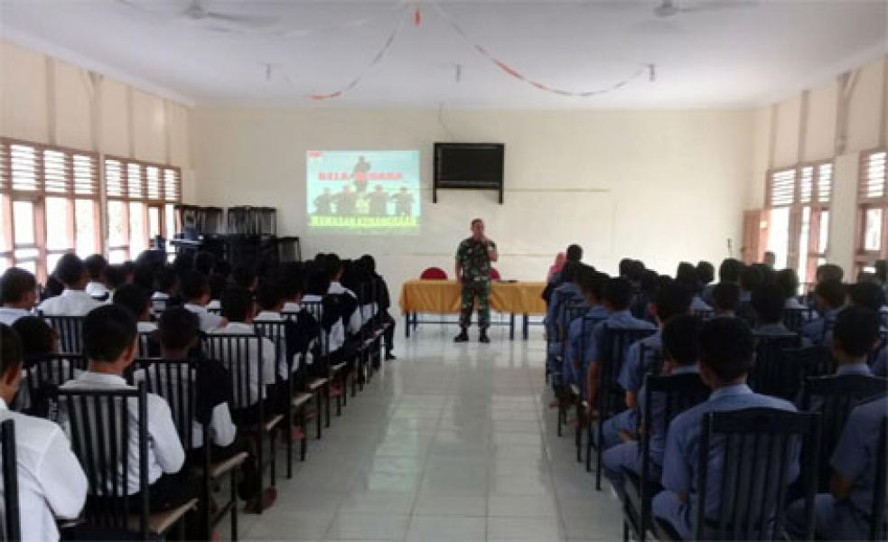 Danramil 01/Dumai Berikan Materi Bela Negara Dan Wasbang Di SMK Perikanan Dumai