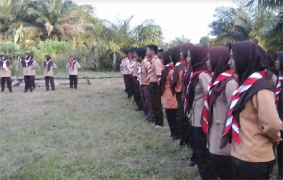 Gudep 03.057-03.058 SMAN 1 Kepenuhan Gelar Persami