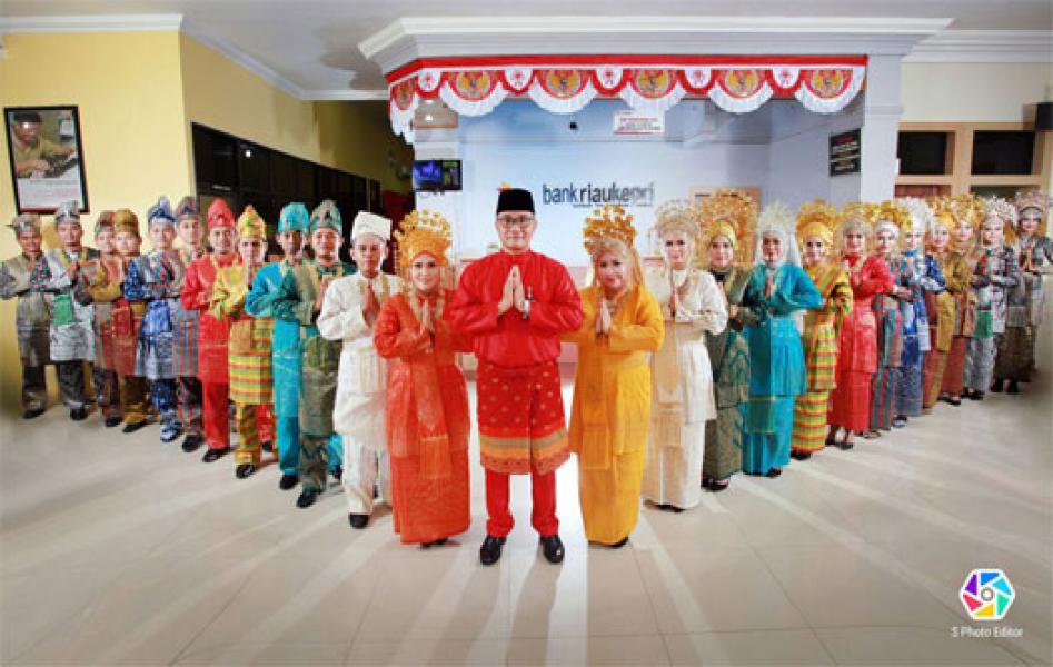 Meriahkan HUT RI Ke 72, Bank Riau Kepri Gelar Lomba Pakaian Adat