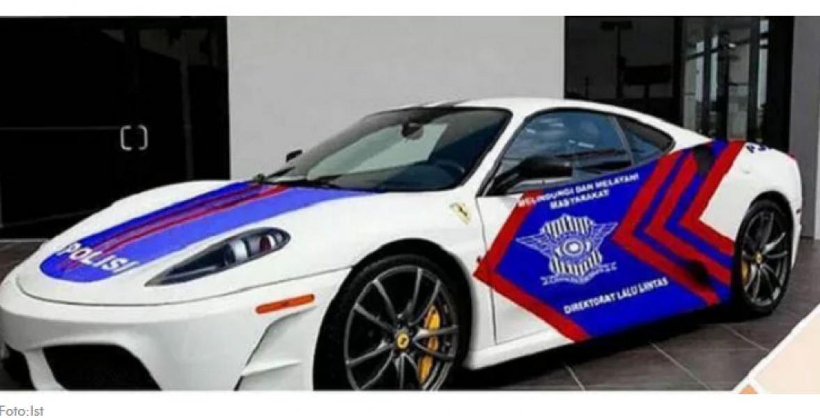 Mobil Patwal Ferrari Rp 6,5 Miliar Hebohkan Jagat Maya