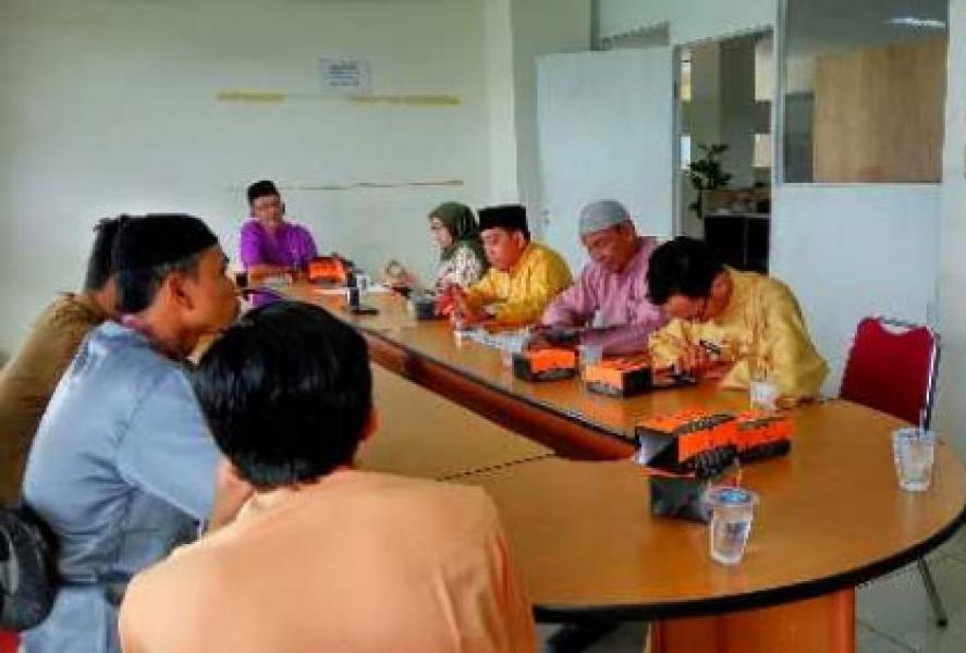 Sembuh dari Stroke, Kabag Humas dan Protokol Pemkab Inhil Kembali Ngantor