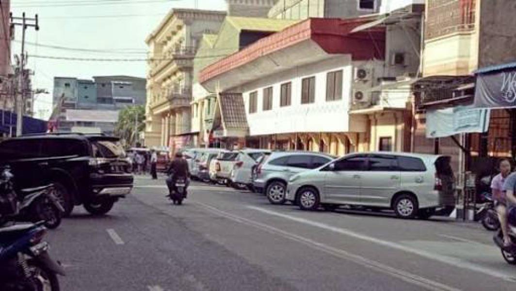 Terkait Parkir Hotel di Badan Jalan, Ini Kata Kadishub Rohil