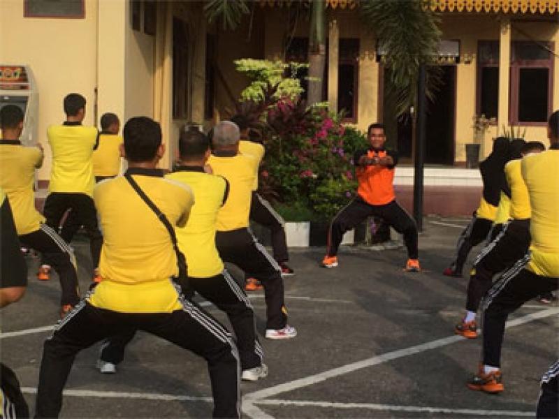 Wakapolresta Pekanbaru Pimpin Senam Fit Club