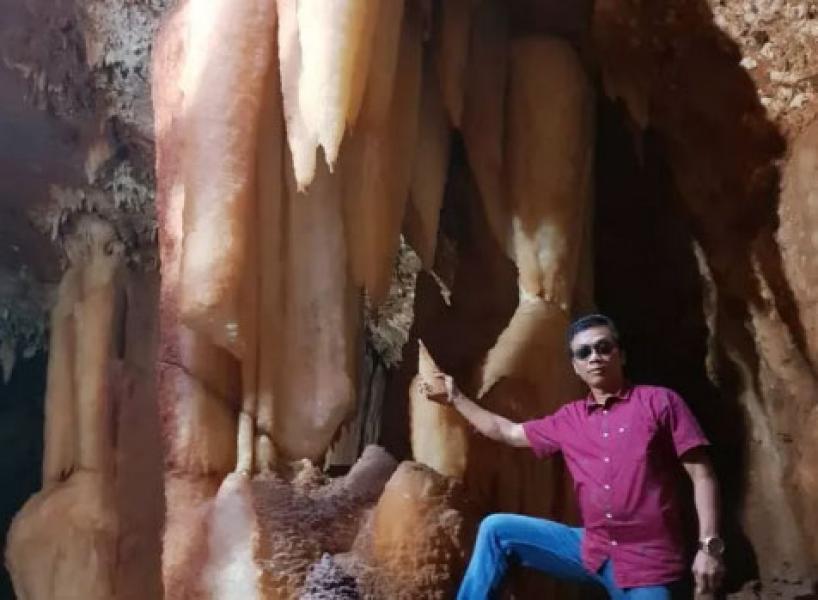 Dasar Lantai Roboh, Warga Tuban Tanpa Sengaja Temukan Gua yang Indah